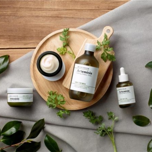 边伯贤代言自然植萃品牌 焕活肌肤活力之旅