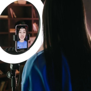 直播电商助力东南亚市场扩张，品牌增长数据亮眼