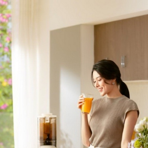 家庭鲜榨果汁利器 一键轻松获得纯果汁