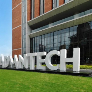 研华2025品牌宣言全新发布，携手生态伙伴，加速边缘AI落地千行百业