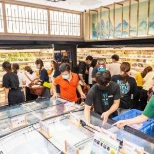 龙年火锅年夜饭走俏，野妹火锅呈现“一厢难求”的火爆盛况