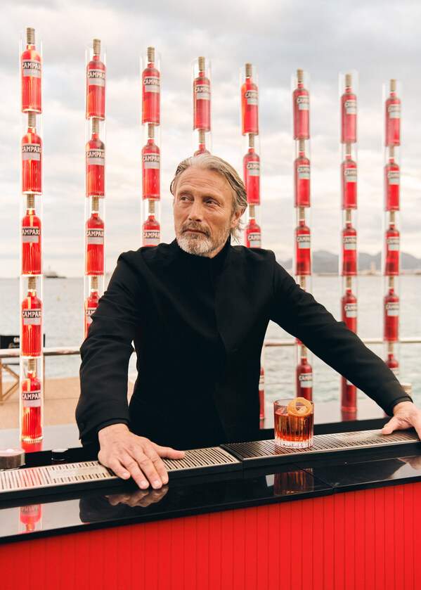 Mads Mikkelsen unveils his Negroni twist at Campari’s Hyde Beach event during the 78th Cannes Film Festival, May 17, 2025.