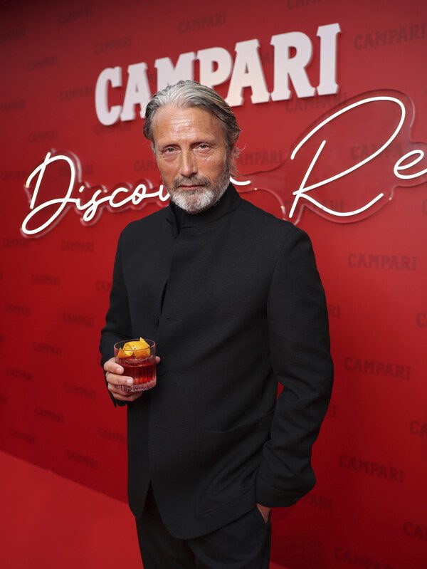 Mads Mikkelsen unveils his Negroni twist at Campari’s Hyde Beach event during the 78th Cannes Film Festival, May 17, 2025.