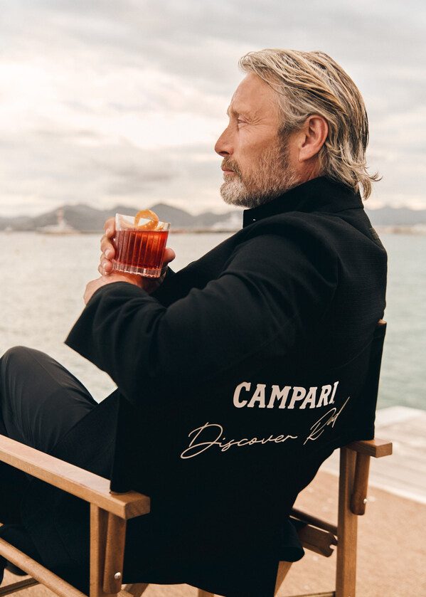 Mads Mikkelsen unveils his Negroni twist at Campari’s Hyde Beach event during the 78th Cannes Film Festival, May 17, 2025.
