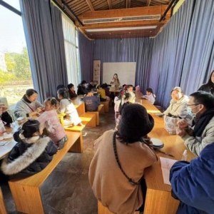 亲子陶艺DIY活动，激发创意增进感情新体验