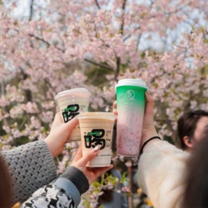 益禾堂樱花季营销爆火，校园快闪跨界联动掀打卡热潮