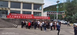 企业安全宣传咨询日活动全面展开，筑牢安全生产防线